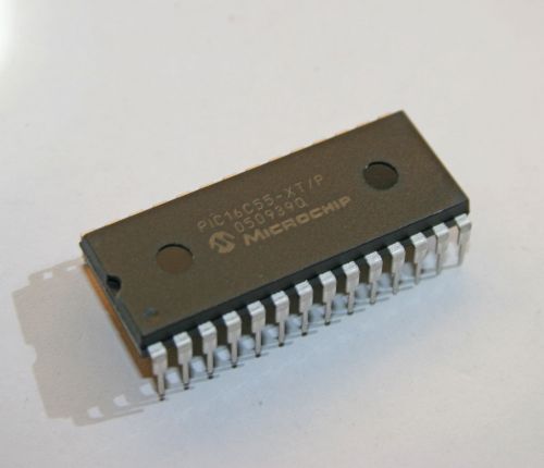 PIC16C55-XT/P